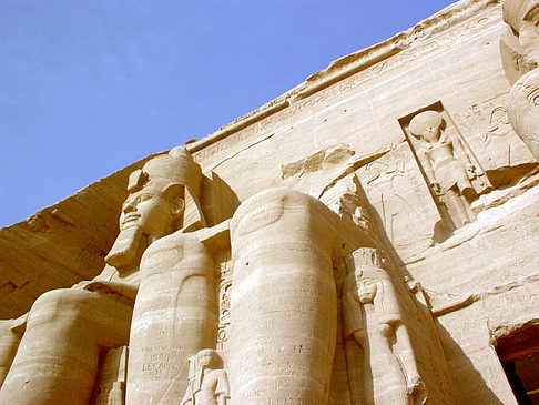 Statuen von Abu Simbel Fotos