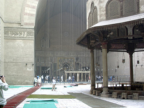Platz vor der Moschee